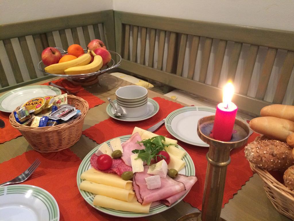 Pension Karnet ปราก ภายนอก รูปภาพ